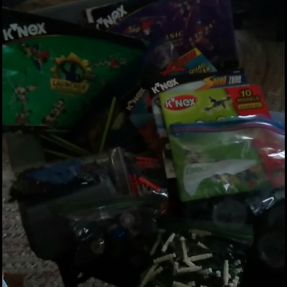 K'NEX Case with contents lot set